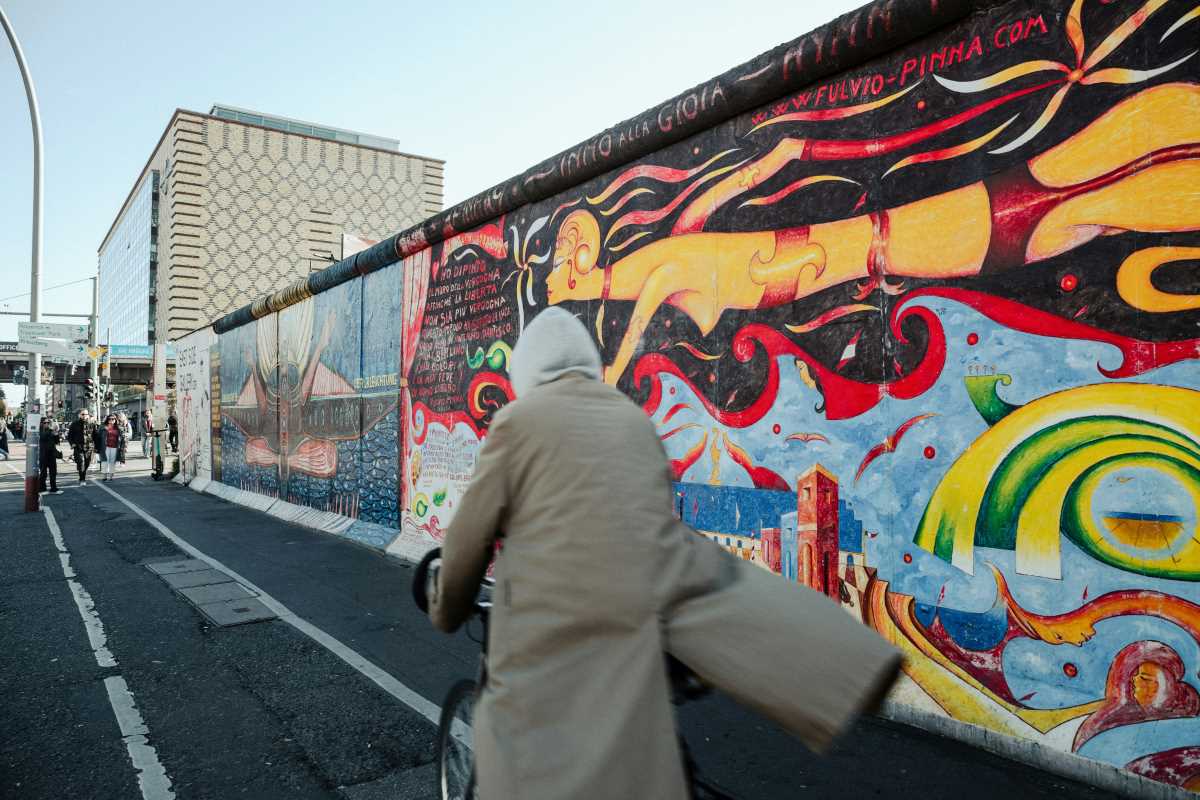 8 Communities Where Street Art Brings the City to Life